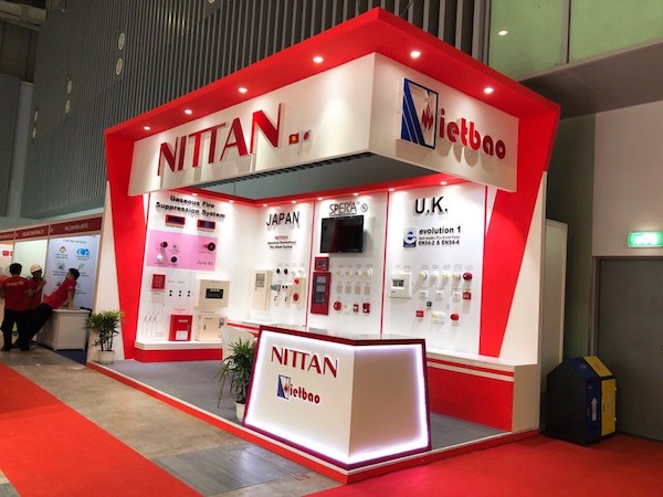 Backdrop tạo điểm nhấn thu hút tại hội chợ triển lãm